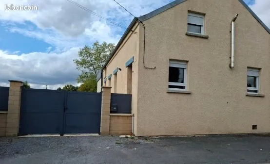 Maison individuelle de caractère à vendre à Feignies 