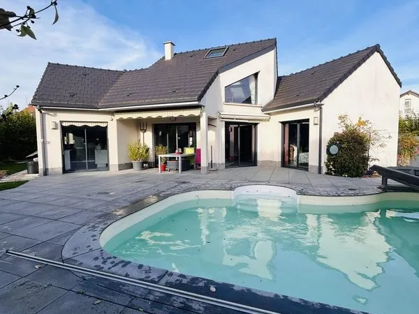 Villa 6 pièces 160 m² 