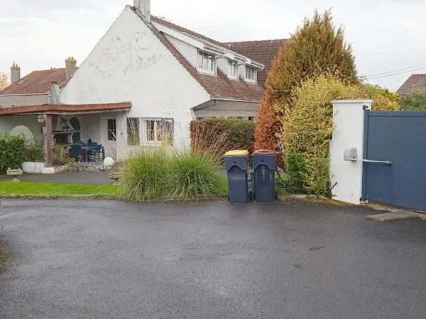 Vend maison avec travaux 