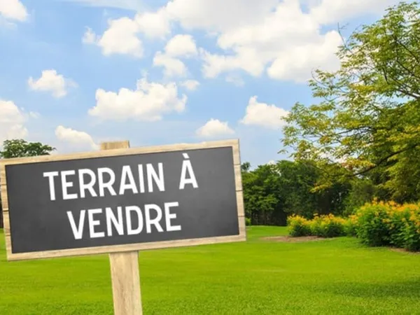 Terrain 2300 m² 
