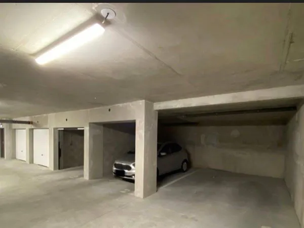 Parking 10 m² 