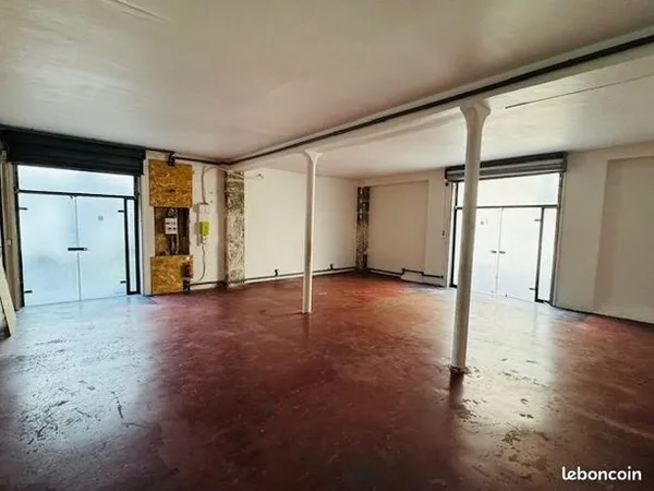 Local commercial 130 m² 