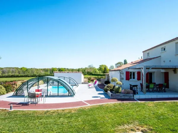 Maison 8 pièces 245 m² 