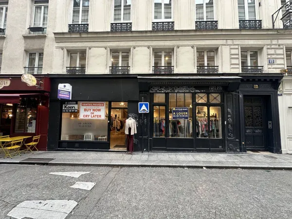 Boutique 2 pièces 270 m² 