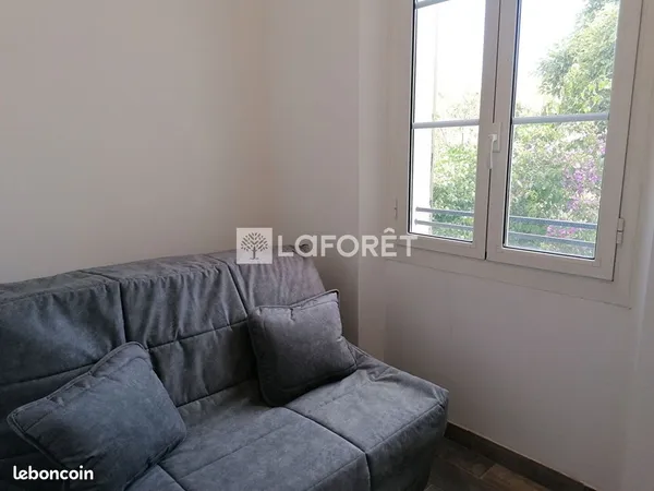 Studio 1 pièce 19 m² 