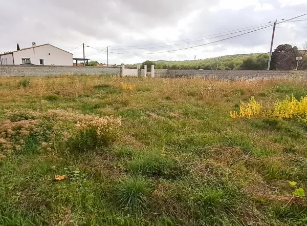 Terrain 826 m² 