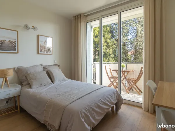 Chambre confortable avec balcon - Appart récent ✨ 