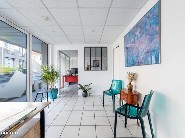 Local commercial 64 m² 