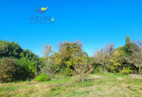 Terrain 337 m² 