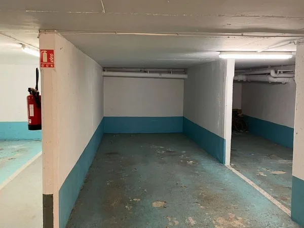 Parking 24 m² 