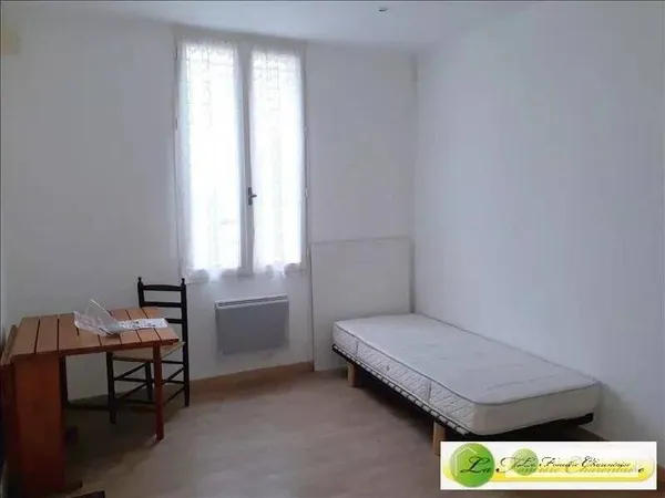 Appartement 1 pièce 14 m² 