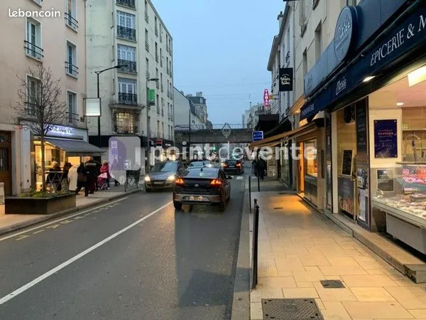 Commerce divers 560 m² 