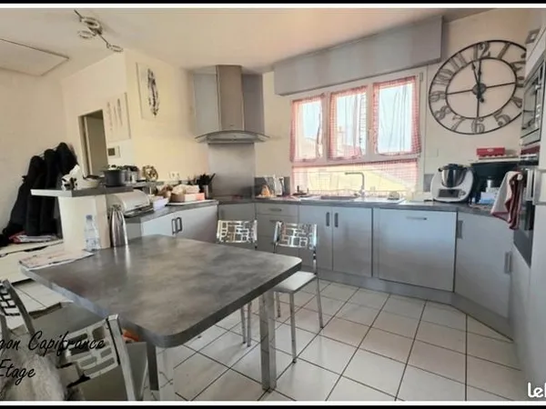 Maison 8 pièces 