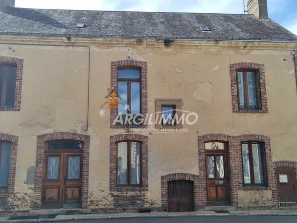 Maison de bourg à rénover Fort potentiel ! 