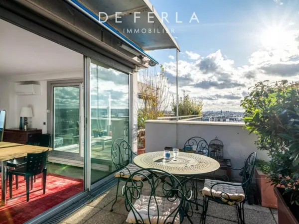 Paris XIVème : Appartement familial d'exception en dernier étage 