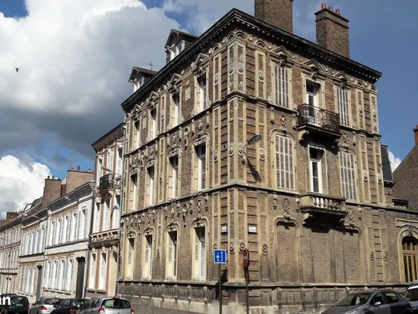 Libre T2 46 m² 5min à pied centre-v. Et gare 