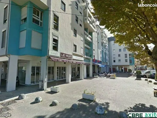 Local commercial 90 m² 