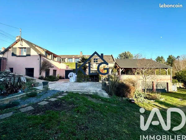 Maison 7 pièces 214 m² 