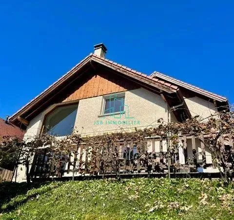 Maison 7 pièces 206 m² 