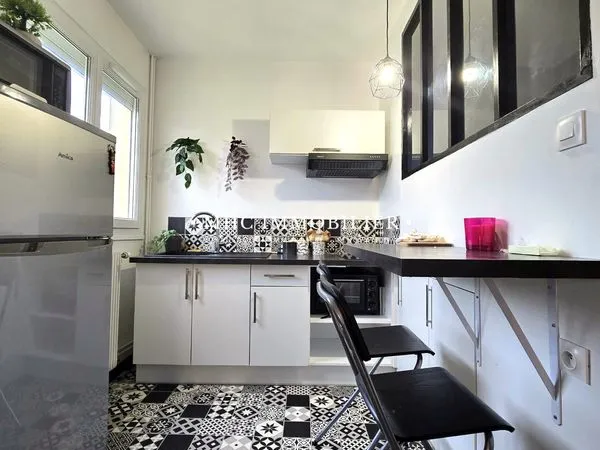 Studio 1 pièce 26 m² 