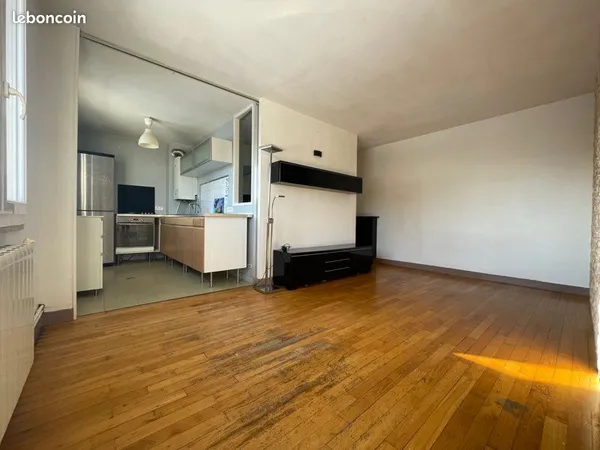 Appartement 3 pièces lumineux 