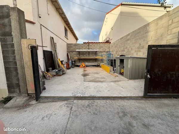 Parking + Permis accordé pour garage maçonné - Avenue de Prades Perpignan 
