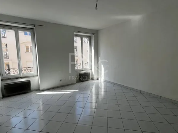 Studio 1 pièce 29 m² 