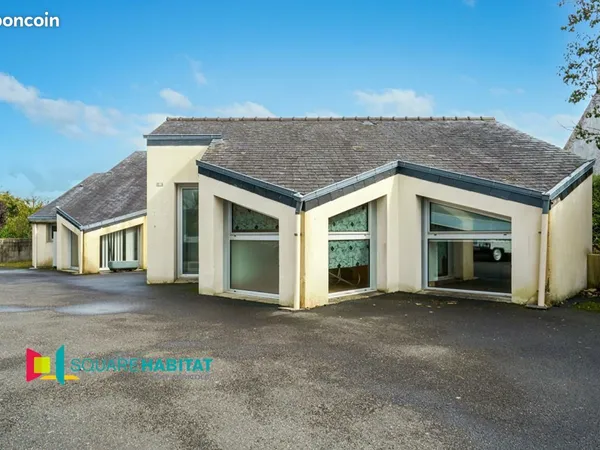 Maison 14 pièces 200 m² 