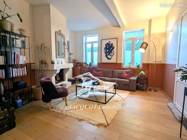 Maison 5 pièces 155 m² 