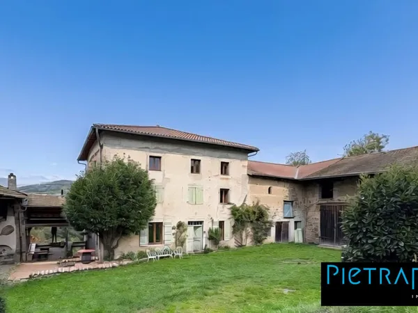 Corps de Ferme rénové Charmant avec Vue Panoramique 