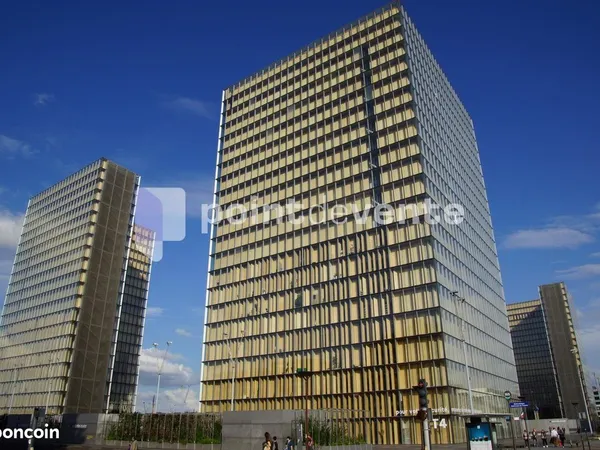 Epicerie/Primeur 151 m² 