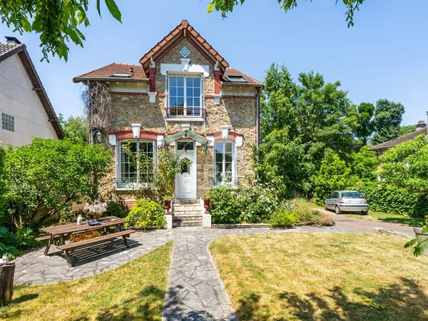 Maison 6 pièces 158 m² 