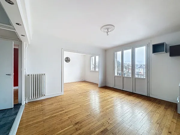 Appartement quartier Zola à Nantes 4 pièces 2 chambres, garage fermé 