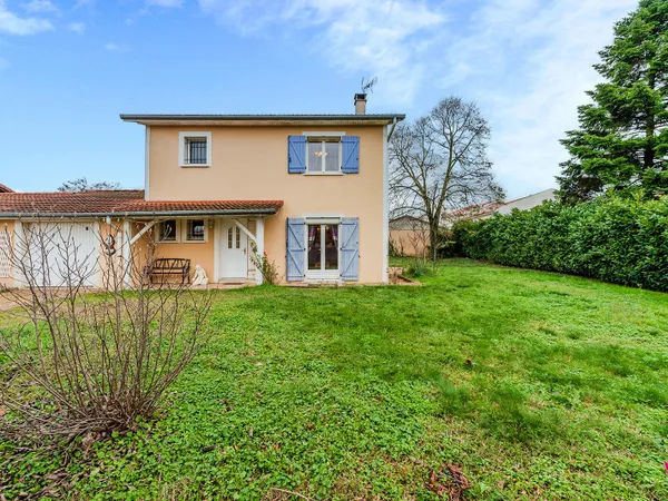 Maison Pusignan 