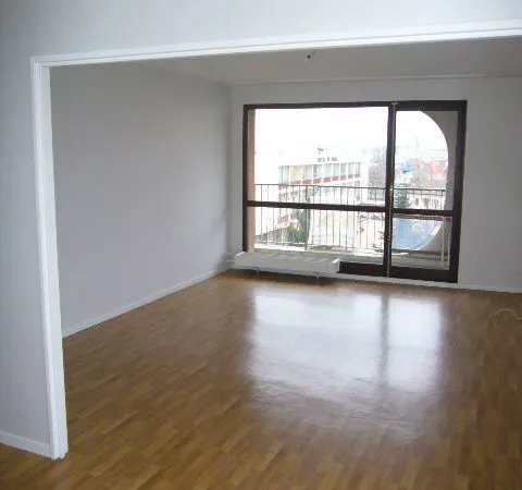 Appartement T4 loué - Investissement locatif - SOCHAUX 