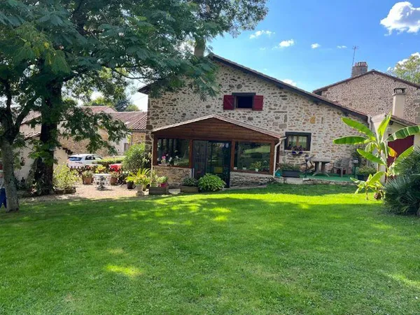 Maison en pierre 4 pièces 140 m² 