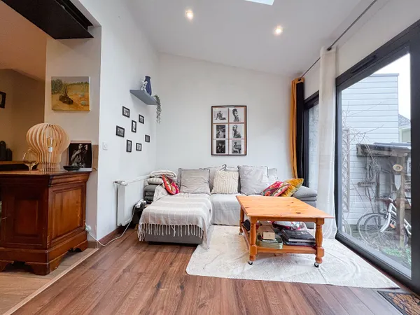 A VENDRE - QUARTIER LUTIN /VICTOR HUGO - MAISON 2 CHAMBRES ET EXTERIEUR 