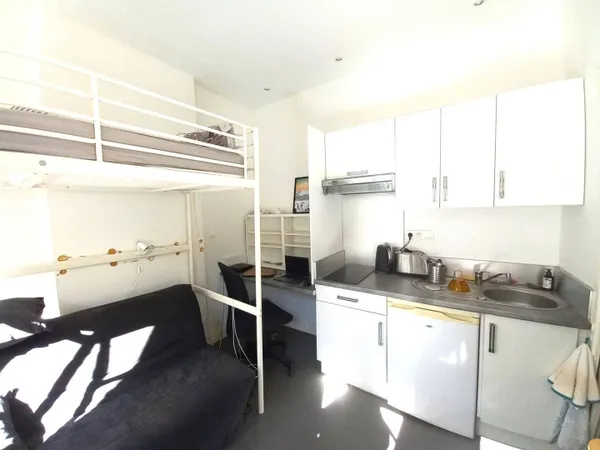 Appartement 1 pièce 15 m² 