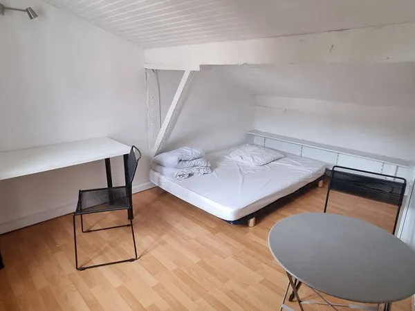 Appartement 1 pièce 10 m² 