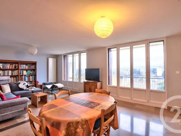 Appartement 5 pièces 99 m² 