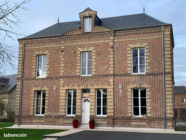 Maison 5 pièces 250 m² 