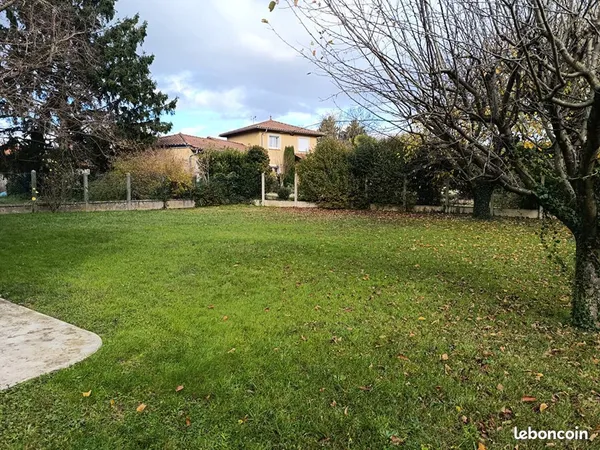 Terrain 425 m² GENAY 
