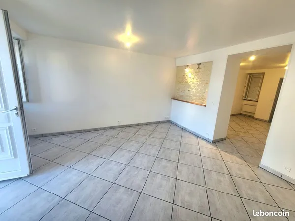Appartement T3 - 70m² - Très bon état 
