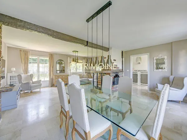 Maison 6 pièces 143 m² 