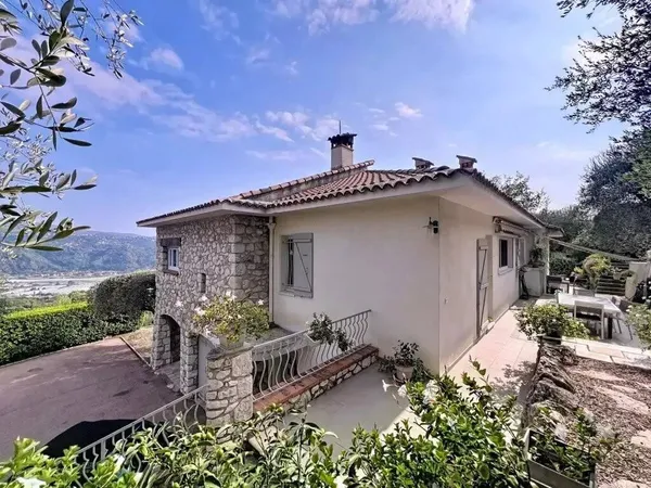 Maison 10 pièces 282 m² 