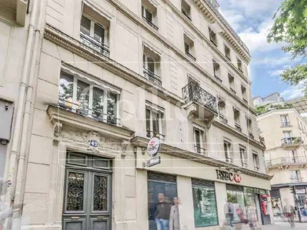 Bureaux 271 m² 