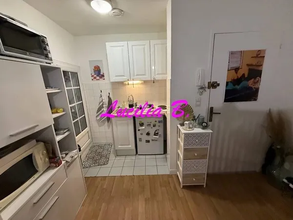 Studio 1 pièce 23 m² 