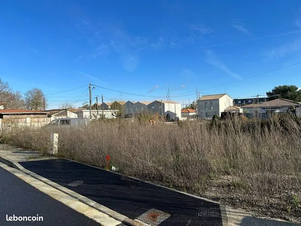 Terrain 270 m2 Eysines Viabilisé et Libre de constructeur