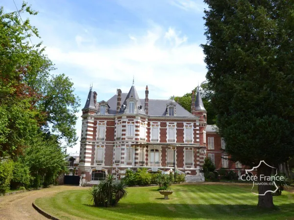 Château 16 pièces 750 m² 