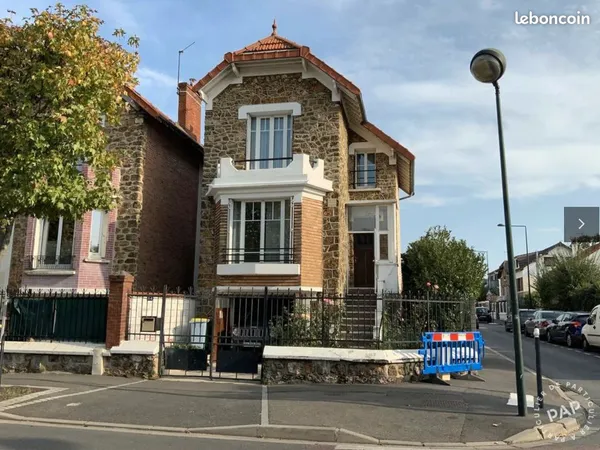 Charmente meulière avec beaucoup de cachet 